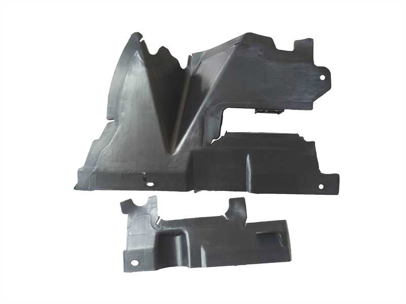 荣威RX5水箱两侧挡泥板